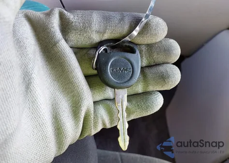 2002 GMC Yukon Sle z USA, uszkodzony, nr VIN 1GKEK13Z12R214465